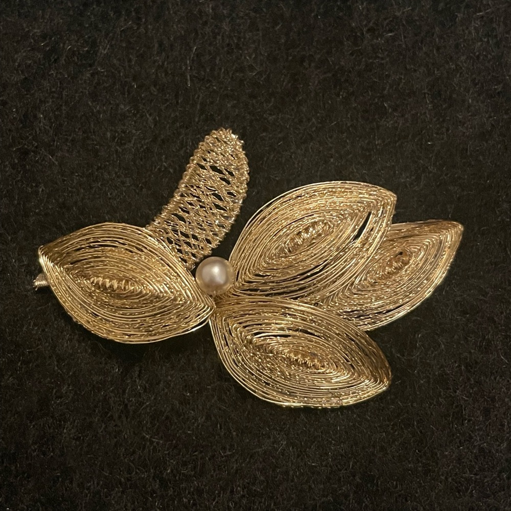 VTG AUSTRIAN WIRE WORKS FLOWER